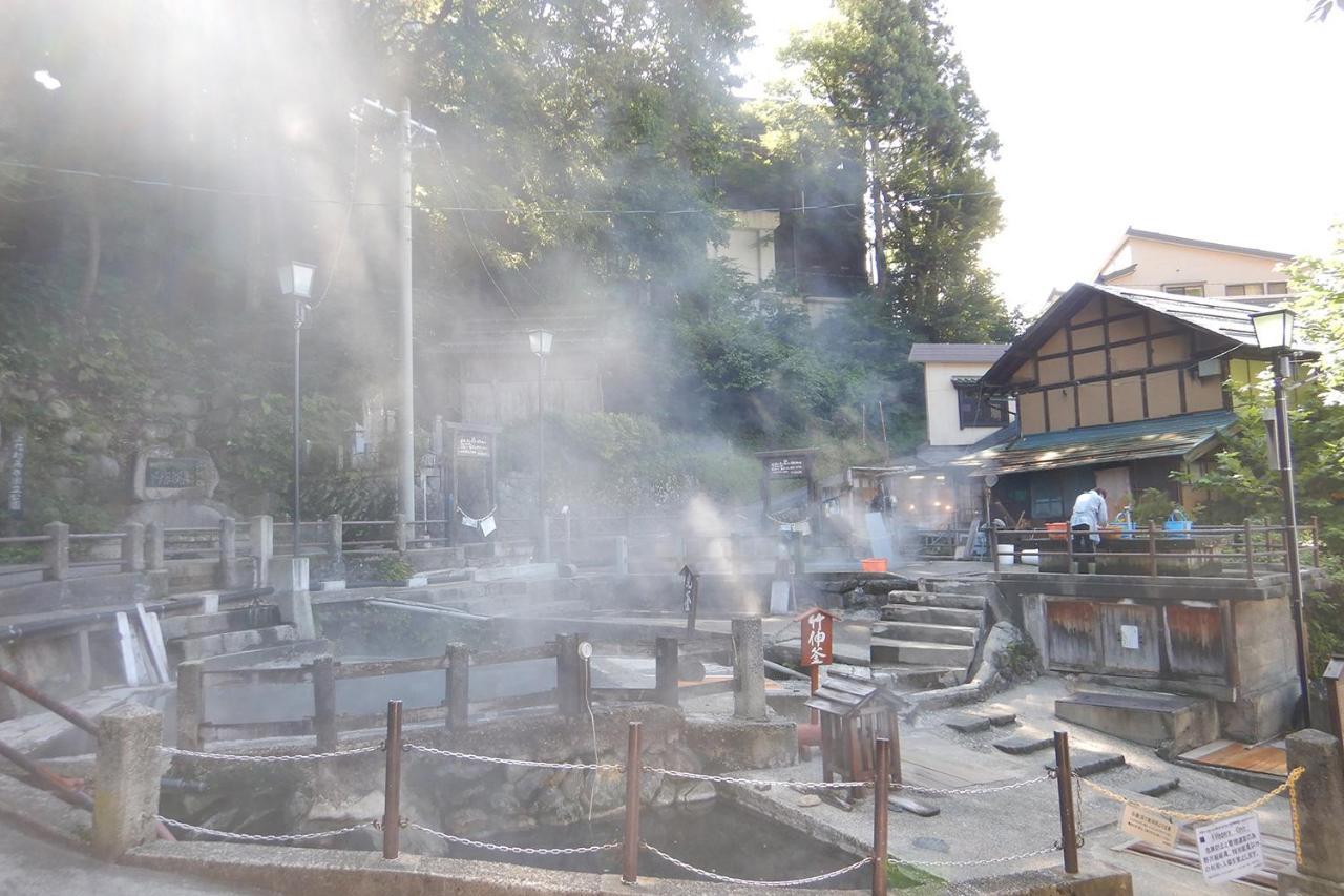 Togoro Hotell Nozawaonsen Exteriör bild